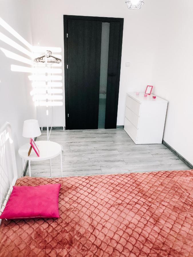 Bieszczadzkie Utulenie Apartment Ustrzyki Dolne Ngoại thất bức ảnh