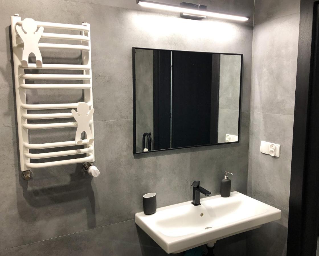 Bieszczadzkie Utulenie Apartment Ustrzyki Dolne Ngoại thất bức ảnh